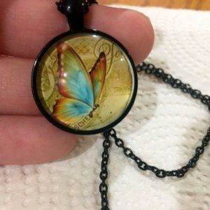 Beautiful Blue butterfly Necklace, NWOT